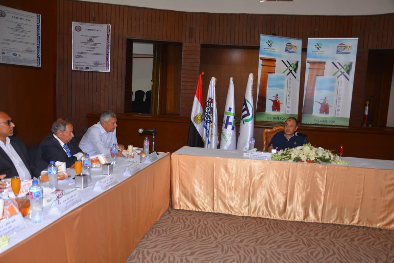 وزير قطاع الأعمال