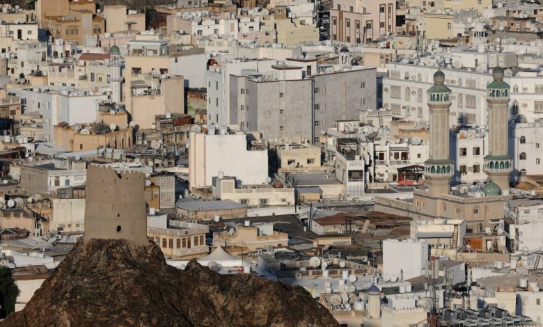 حادث إرهابي بمحيط مسجد شيعي في سلطنة عمان.. داعش يهدد أمن الخليج
