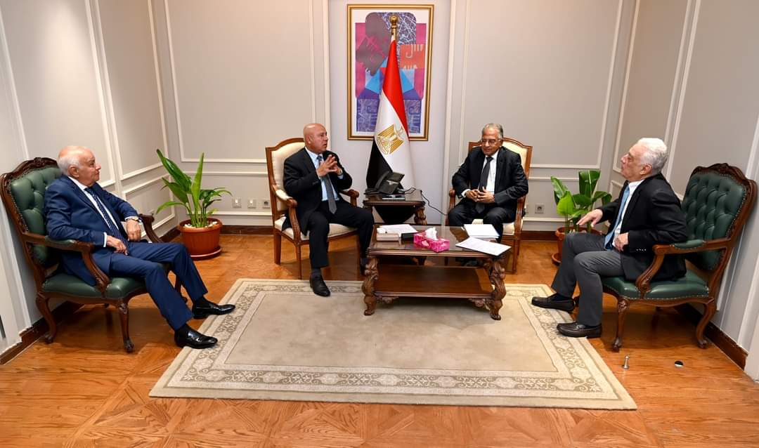 شركة كمياويات هندية تعتزم ضخ استثمارات بقيمة 300 مليون دولار في مصر