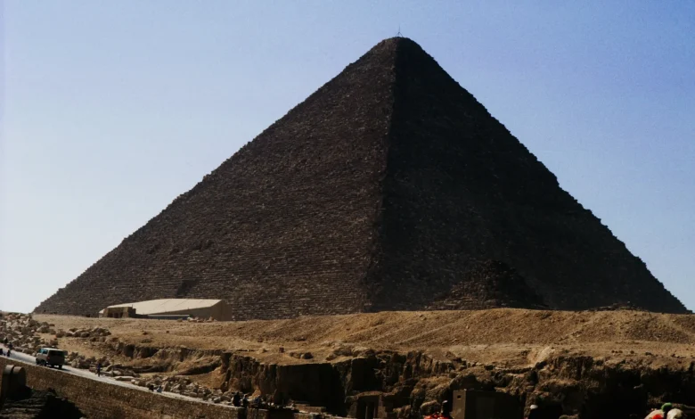 تطوير الأهرامات