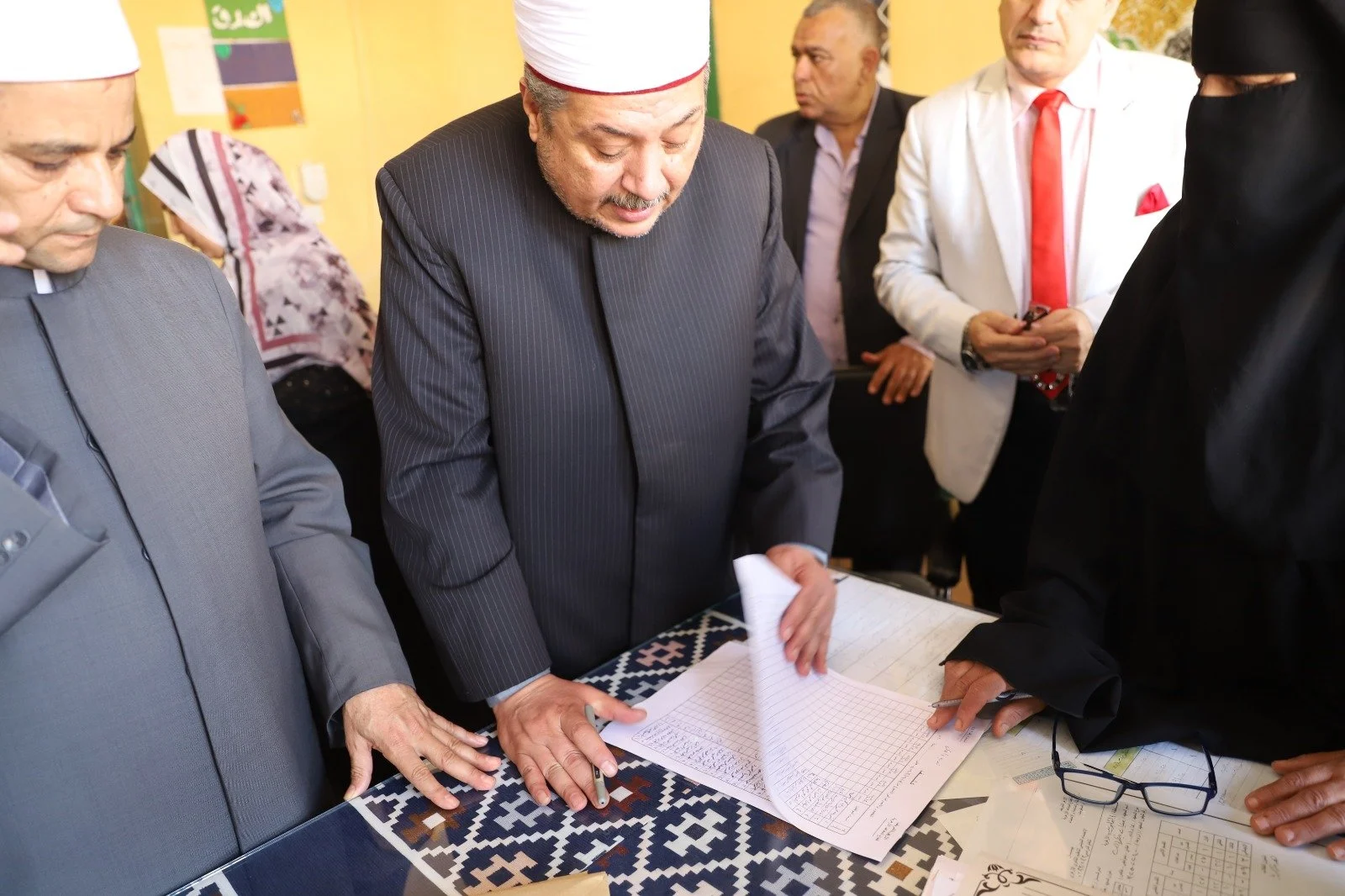 قطاع المعاهد الأزهرية يعلن جدول امتحانات "أبناؤنا في الخارج" وموعد إجازة نصف العام