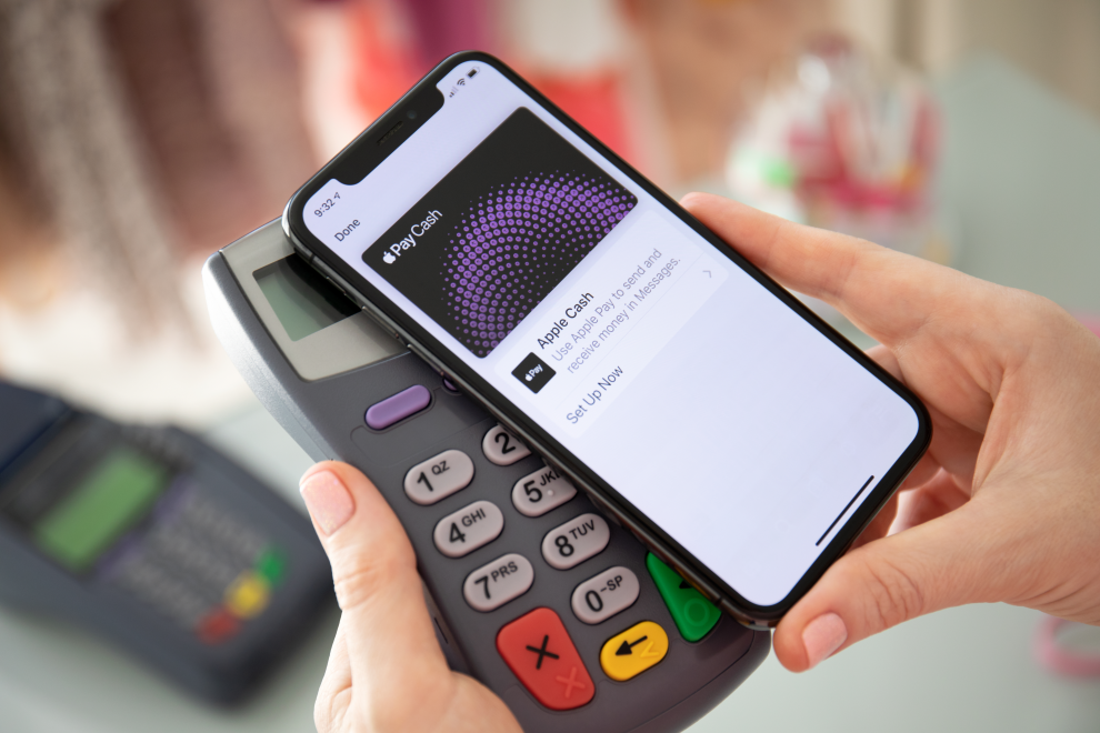 طريقة الدفع بـapple pay عند الشراء