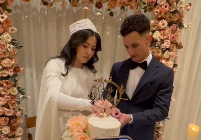 بعد تصدره التريند| حقيقة زواج نجل حنان ترك.. ومن هو عمر ترك وعروسته؟