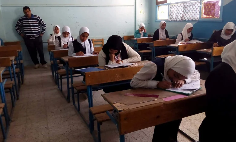 ظهرت الآن رابط نتيجة الدبلومات الفنية محافظة سوهاج 2025.. صناعي وتجاري وزراعي وفندقي- صورة أرشيفية