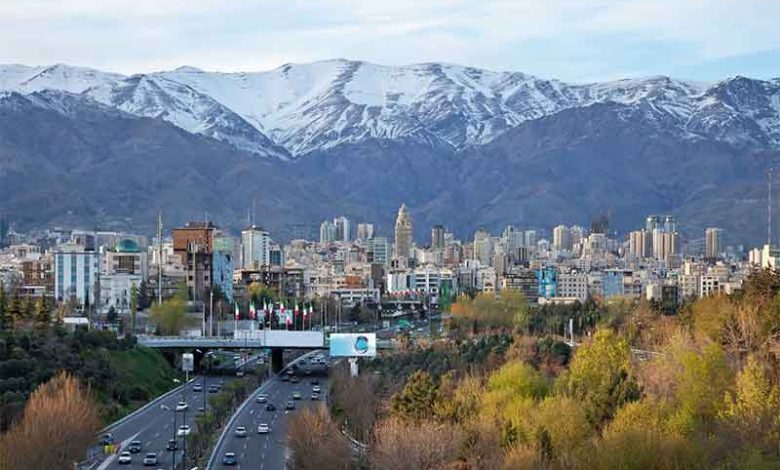 نقل عاصمة إيران، منطقة مكران، تحديات طهران، تنمية مكران، السياسة الإيرانية، ميناء تشابهار، خليج عمان، التخطيط الحضري المستدام، التنويع الاقتصادي.