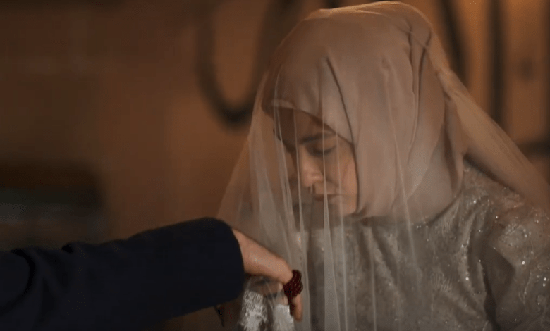 مسلسل البراعم الحمراء الحلقة 38.. أسرار ماضي زينب يهدد زواجها من جنيد
