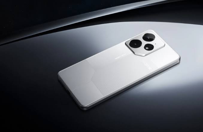 تسريب جديد يكشف عن تصميم Realme Neo 7 SE .. تعرف على مواصفاته