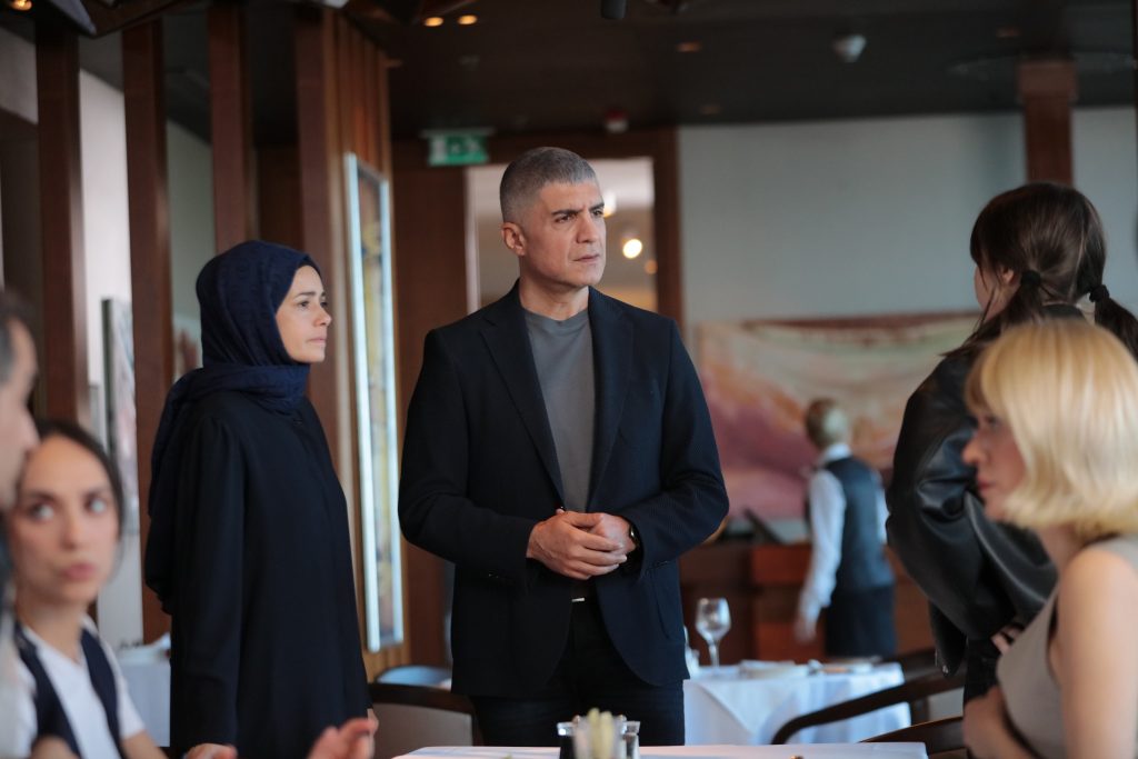 مسلسل البراعم الحمراء الحلقة 38.. أسرار ماضي زينب يهدد زواجها من جنيد
