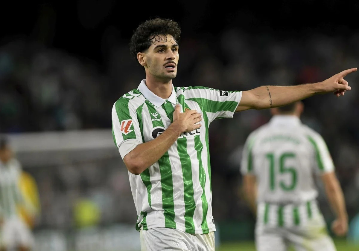 جوني كاردوسو لاعب ريال بيتيس