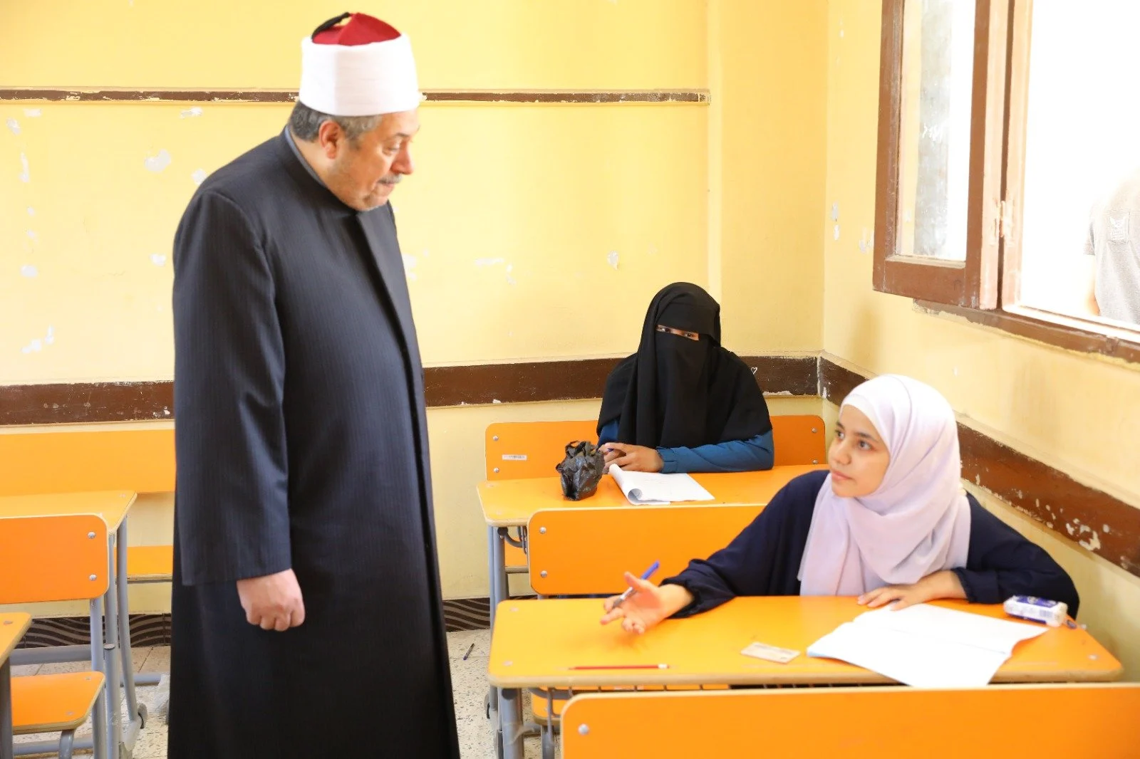 رابط نتيجة الثانوية الأزهرية 2025 بعد اعتمادها رسميًا.. استعلم مجانًا- صورة أرشيفية