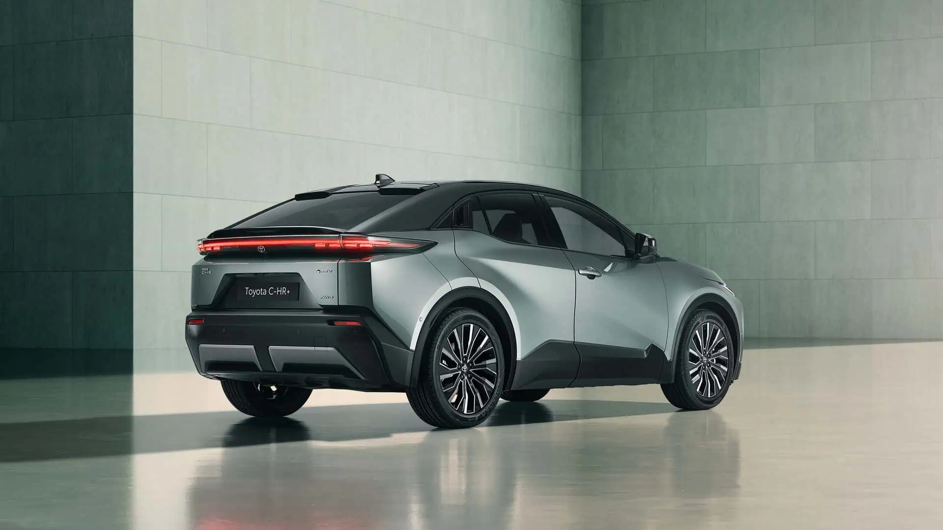 تويوتا +C-HR