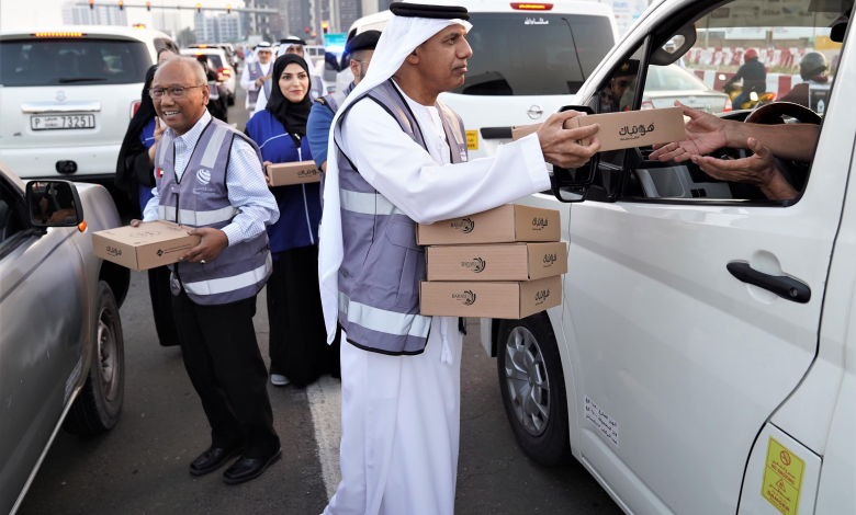 توزيع وجبات الإفطار