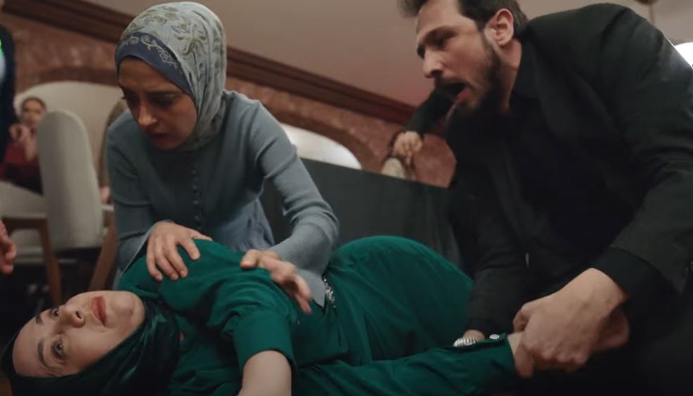 مسلسل شراب التوت الحلقة 97.. وفاة بامبي وخيانة مصطفى لوالده تثير الجدل