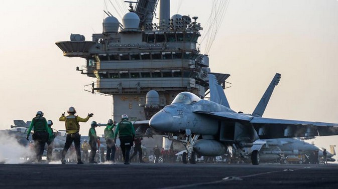 المقاتلة F/A-18 الأمريكية