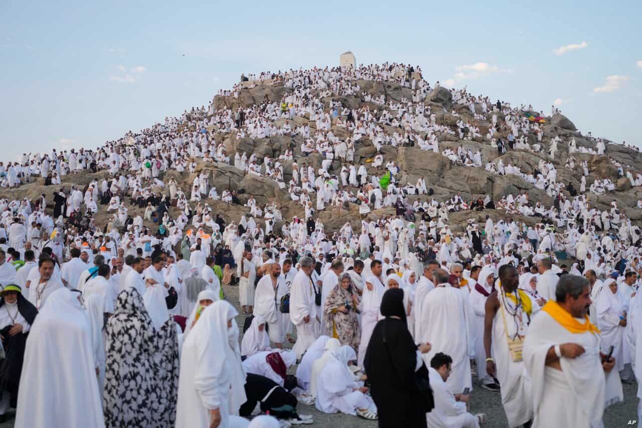حج المسلمين بدون تصريح