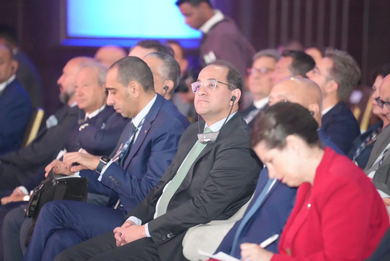 في وزير المالية منتدى الشرق الأوسط وشمال أفريقيا للاستثمار بالقاهرة