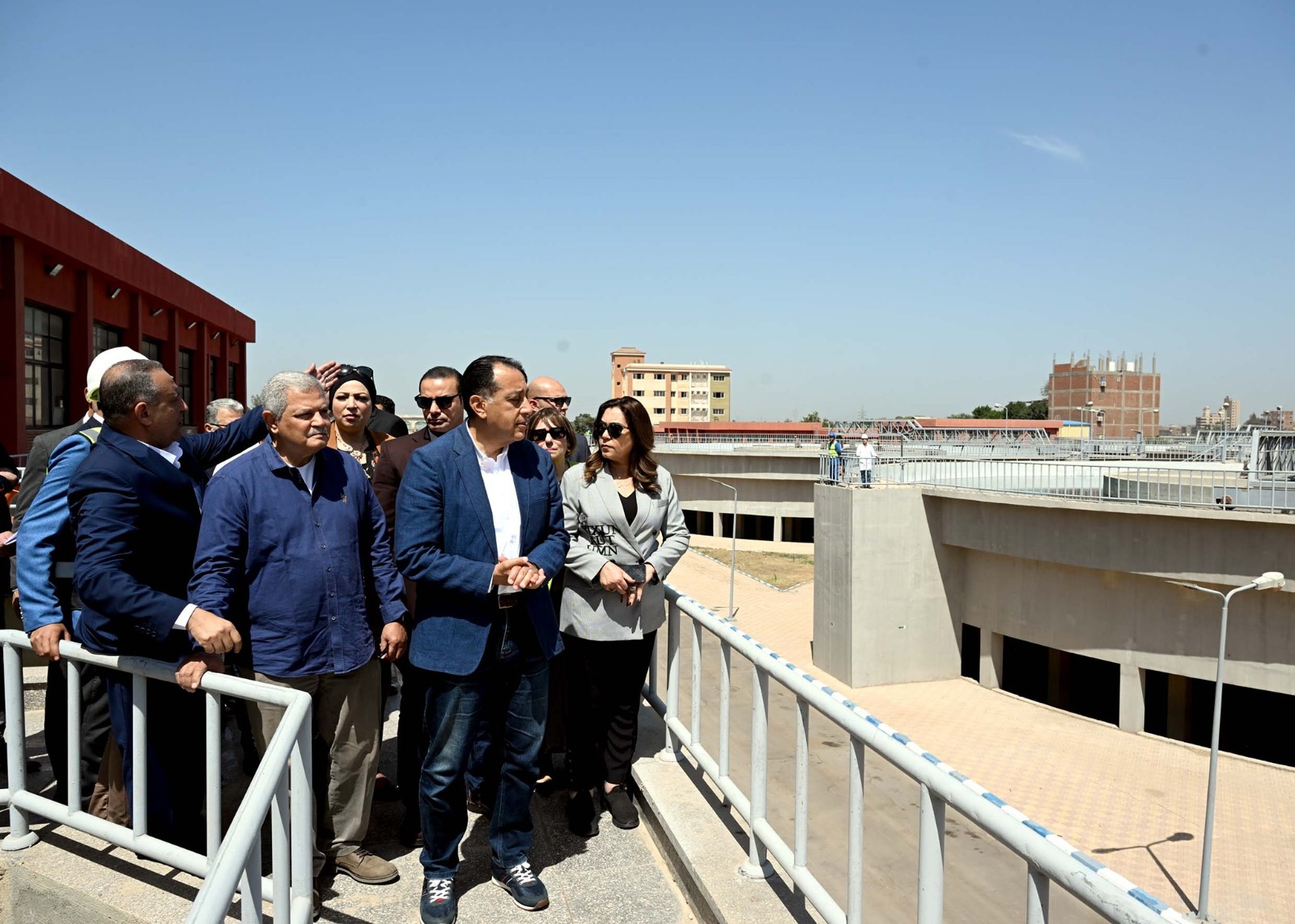 رئيس الوزراء يتفقد محطة مياه المرشحة الملاحية بطنطا