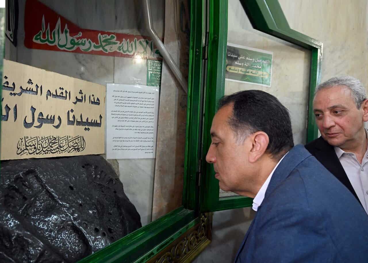 رئيس الوزراء في مسجد السيد البدوي