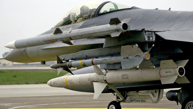 F-16 صواريخ - تركيا صواريخ أمريكية