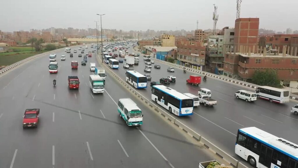 الأتوبيس الترددي على الطريق الدائري