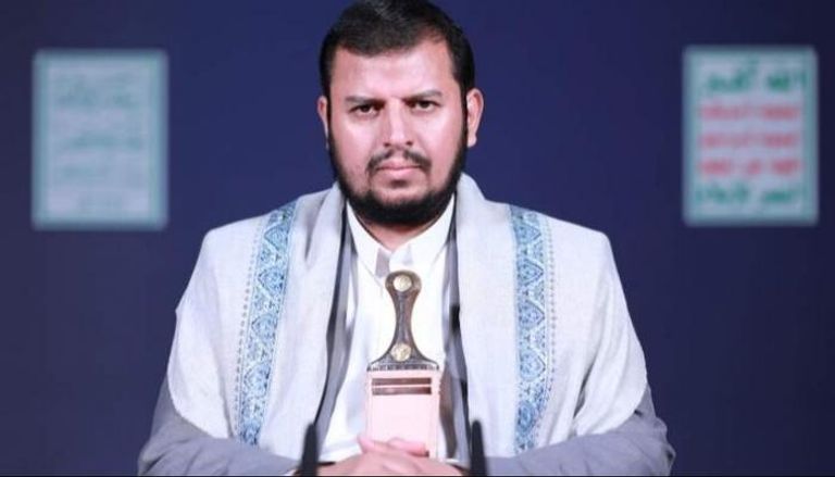 تراجع أم مناورة.. ماذا وراء استجابة الحوثي لدعوة المبعوث الأممي في اليمن؟