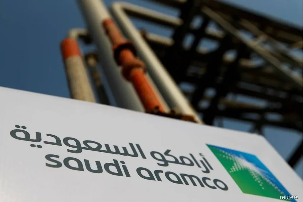 السعودية ترفع أسعار النفط