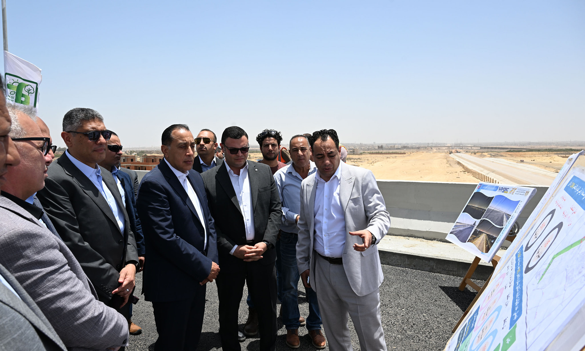 رئيس الوزراء يتابع موقف المشروعات الجارية بمنطقة الحزام الأخضر بالسادس من أكتوبر