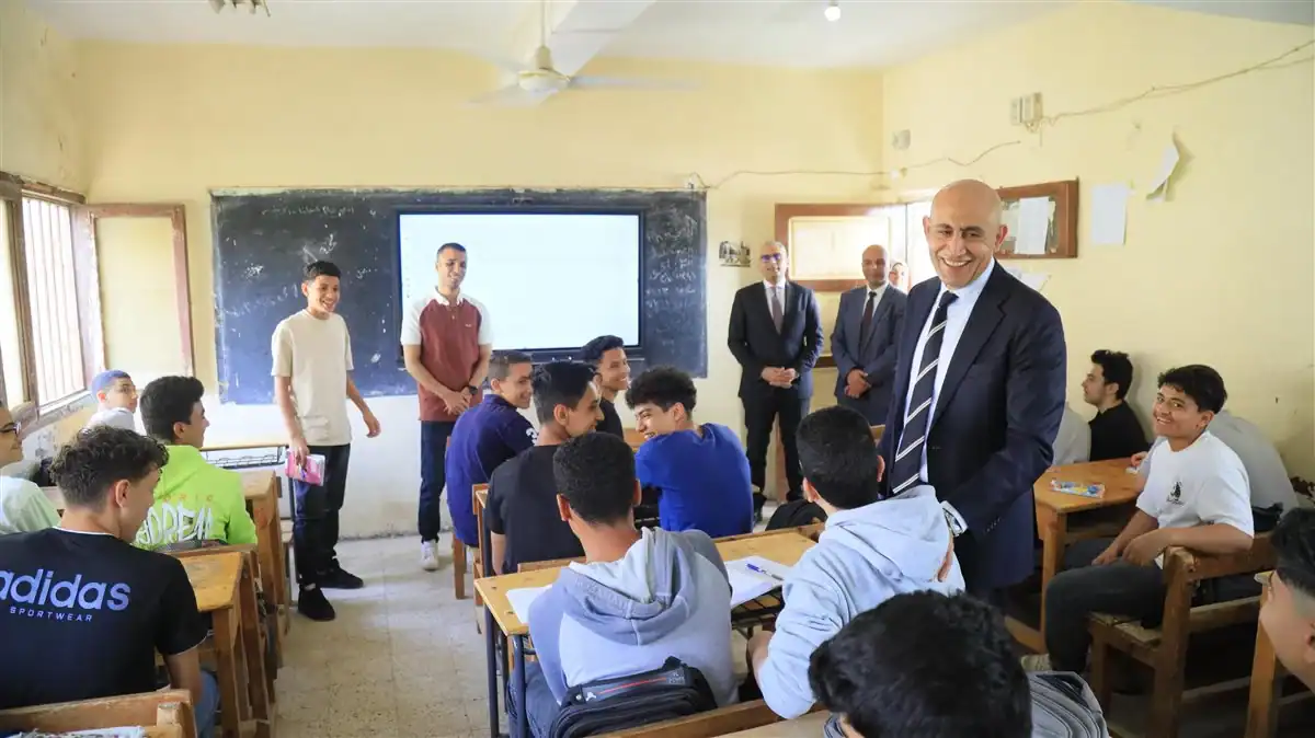 نماذج استرشادية مادة Pure_Math الثانوية العامة 2025 - صورة أرشيفية