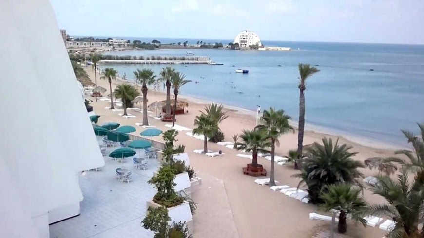 بين البكيني والبوركيني..ضوابط جديدة تثير جدل الحريات على شواطئ سوريا