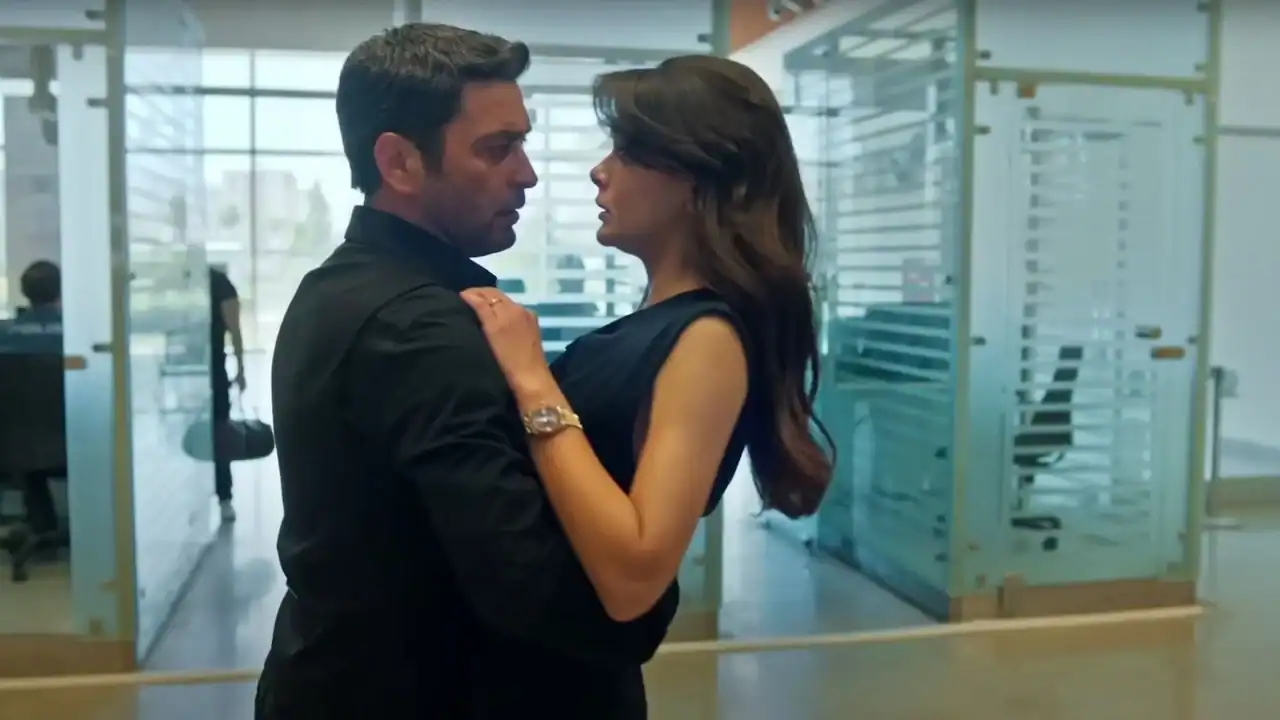 مسلسل المدينة البعيدة الحلقة الأخيرة.. تطور مفاجئ في علاقة عليا وجيهان ورد فعل صادم لصداقات