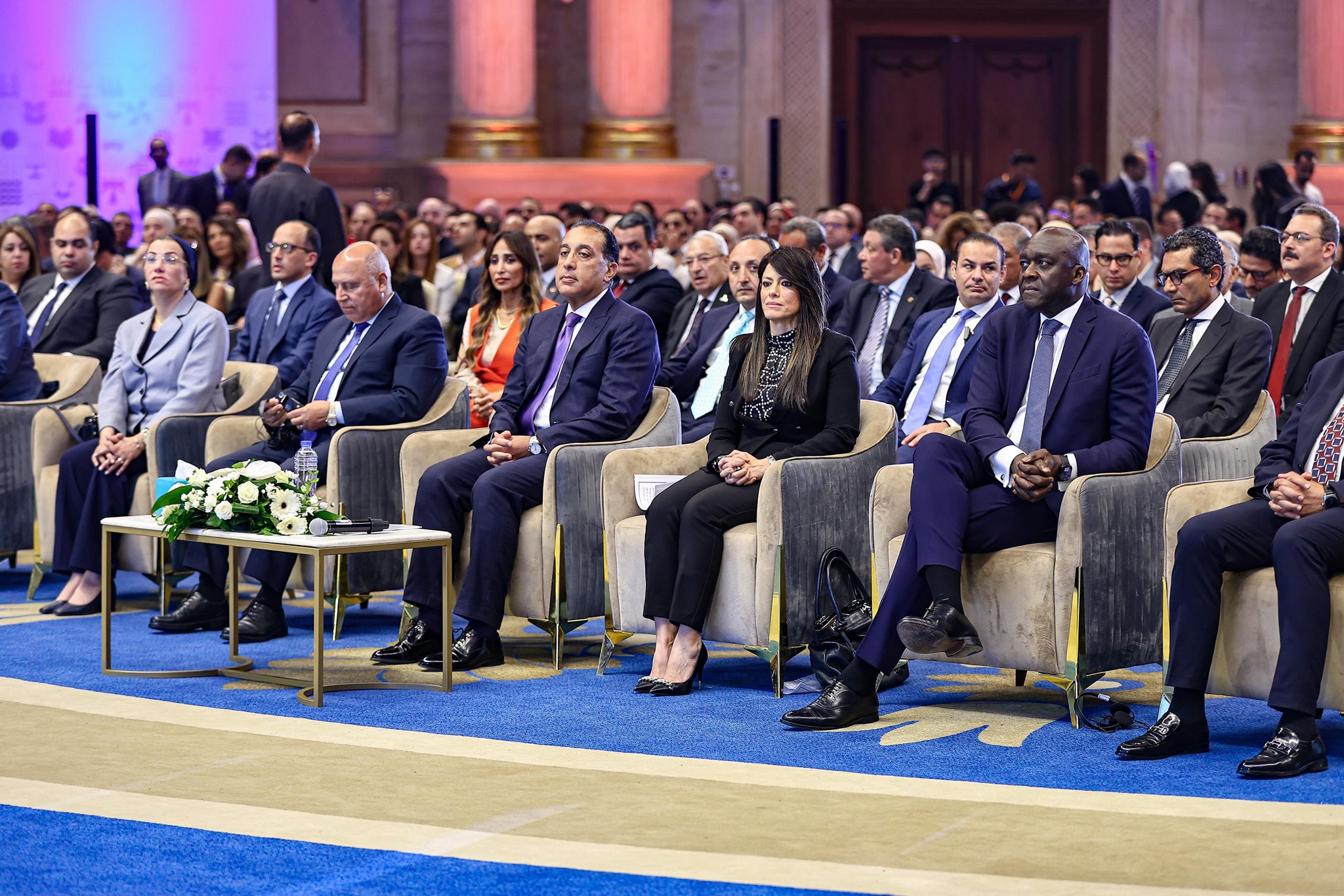 رئيس الوزراء ووزيرة التخطيط في مؤتمر التمويل التنموي لتمكين القطاع الخاص