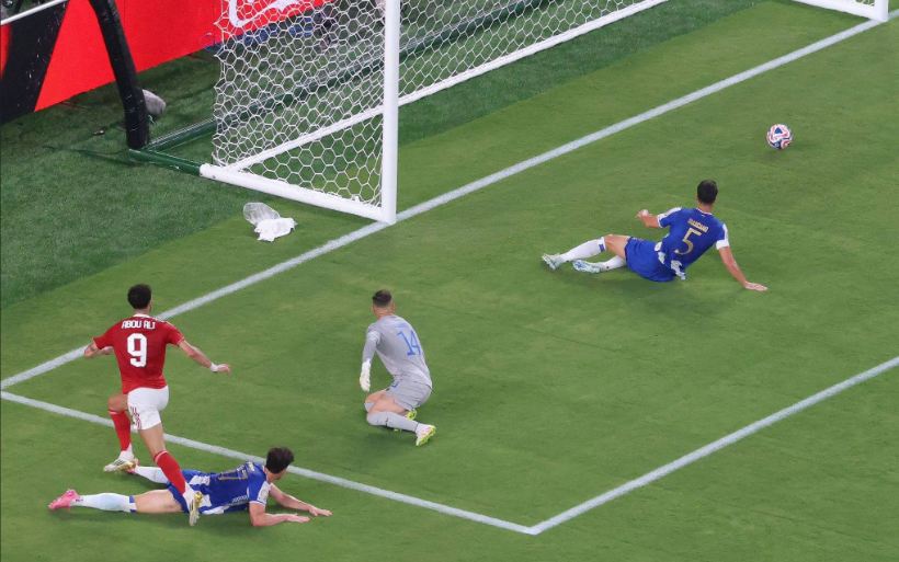 وسام أبو علي بورتو كأس العالم للأندية الأهلي