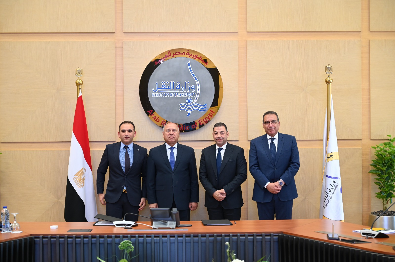 جانب من توقيع عقد ترخيص شركة رحلة رايدز