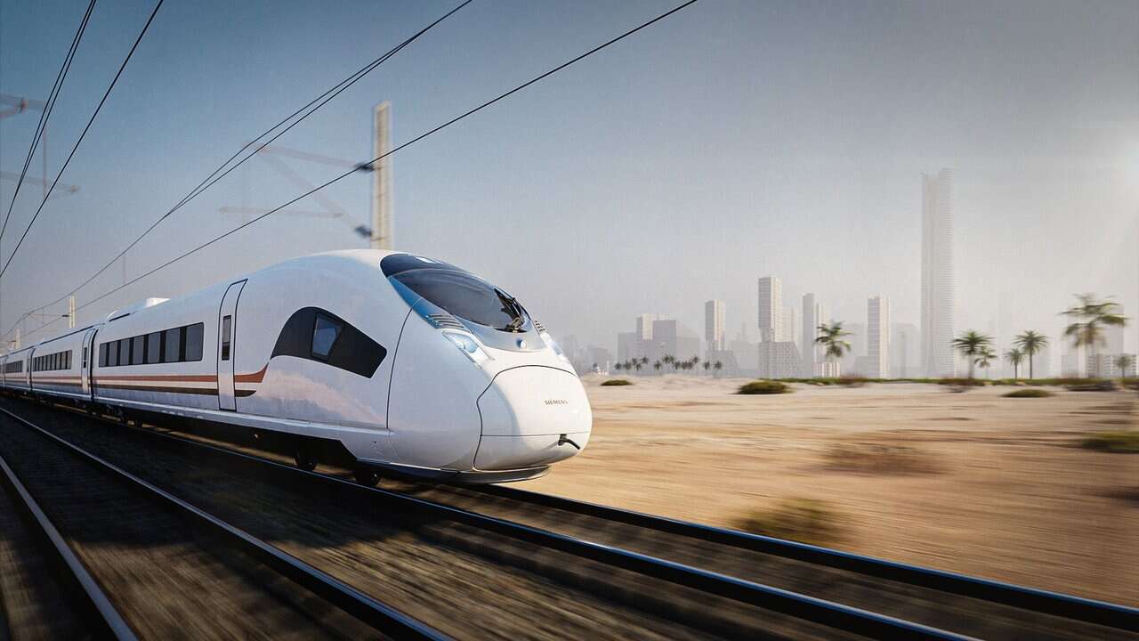 محطة الأقصر للقطار السريع