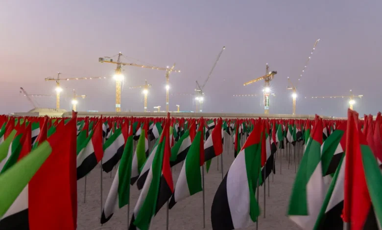 الإمارات عقود البناء
