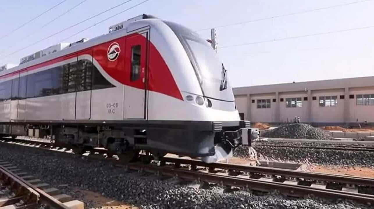 القطار الكهربائي الخفيف Cairo LRT