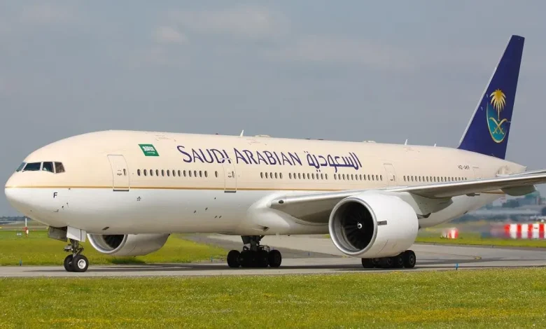 طائرة سعودية