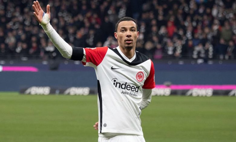هوغو إيكيتيكي لاعب آينتراخت فرانكفورت