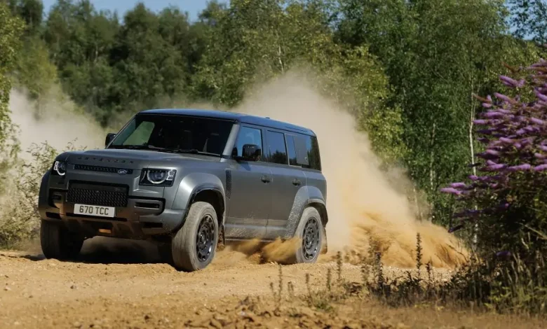 Land Rover Defender موديل 2026