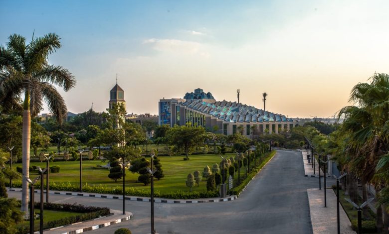 مصروفات جامعة مصر للعلوم والتكنولوجيا