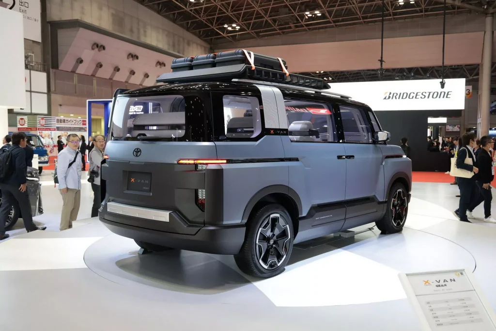 Toyota X-Van Gear موديل 2026