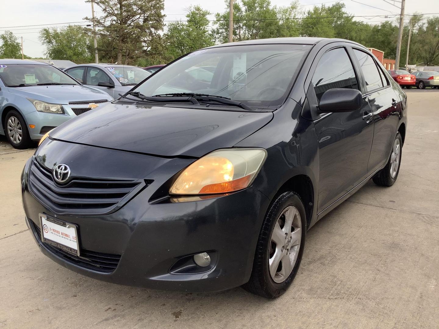 Toyota Yaris موديل 2008