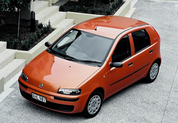 Fiat Punto موديل 2002