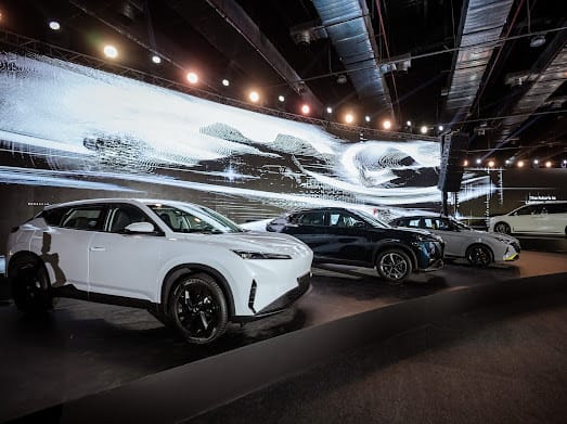 SN Automotive دونج فينج 9 سيارات
