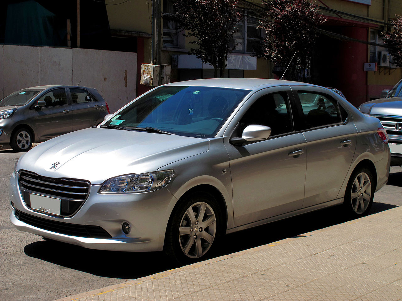 Peugeot 301 موديل 2015