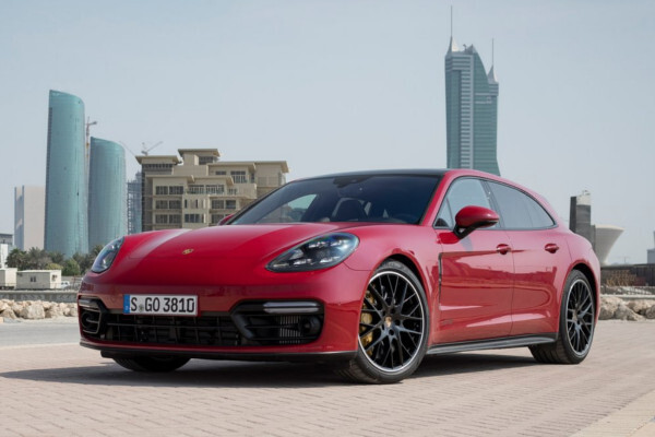 Porsche Panamera موديل 2025