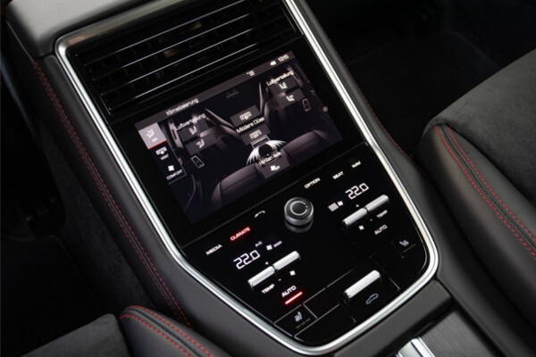 Porsche Panamera موديل 2025