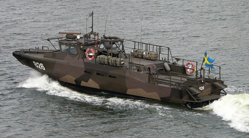 الزورق القتالي CB90