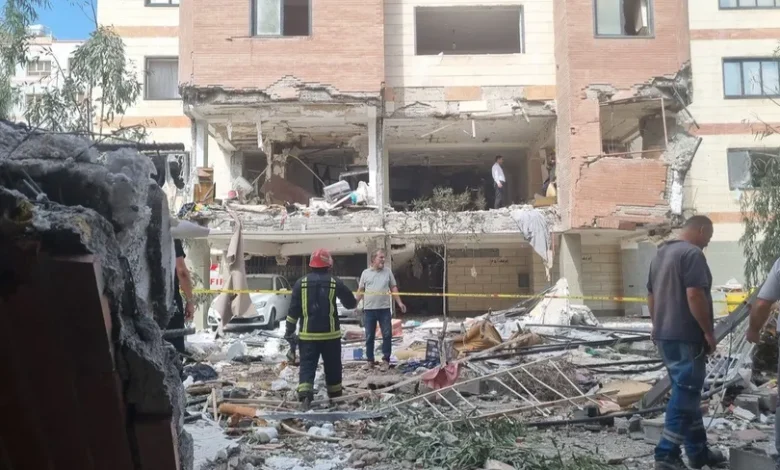 إيران تنفي وإسرائيل في دائرة الشبهات... ماذا وراء انفجار قم الغامض؟