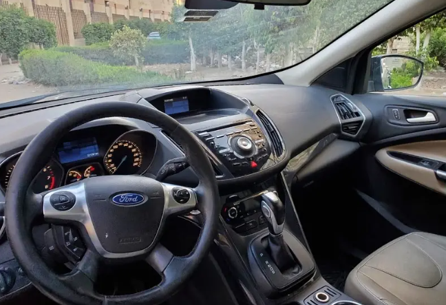 Ford Kuga موديل 2015